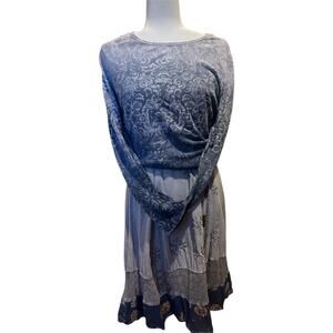 Liz Claiborne Womens XL Top Grey White Blue Damask Paisley Knit Shirt Casual